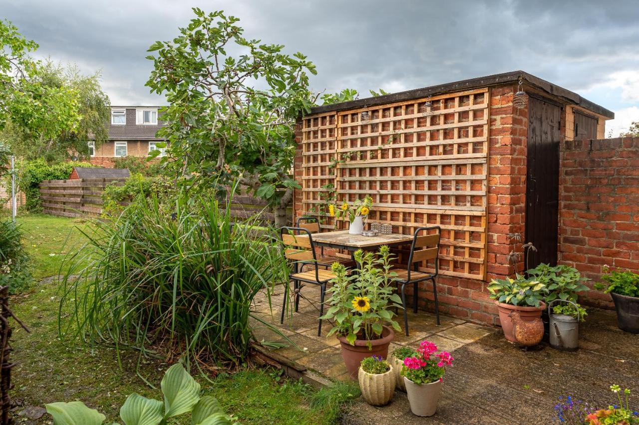 With Free Parking, 10 Min Walk To Bar Walls Casa de férias York
